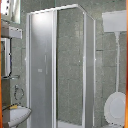 Hadzi Апартаменты *