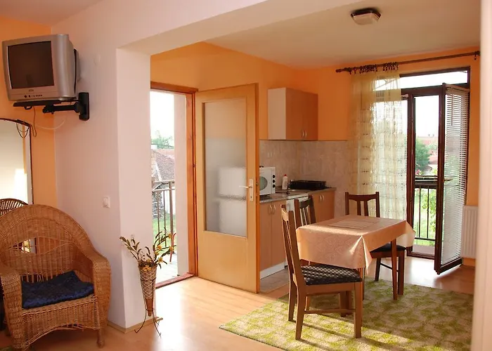 Hadzi Διαμέρισμα